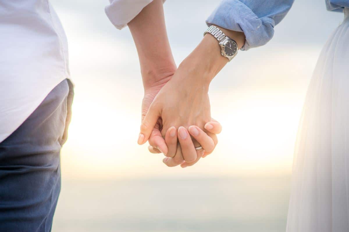 Couple discussing a home sale during a separation