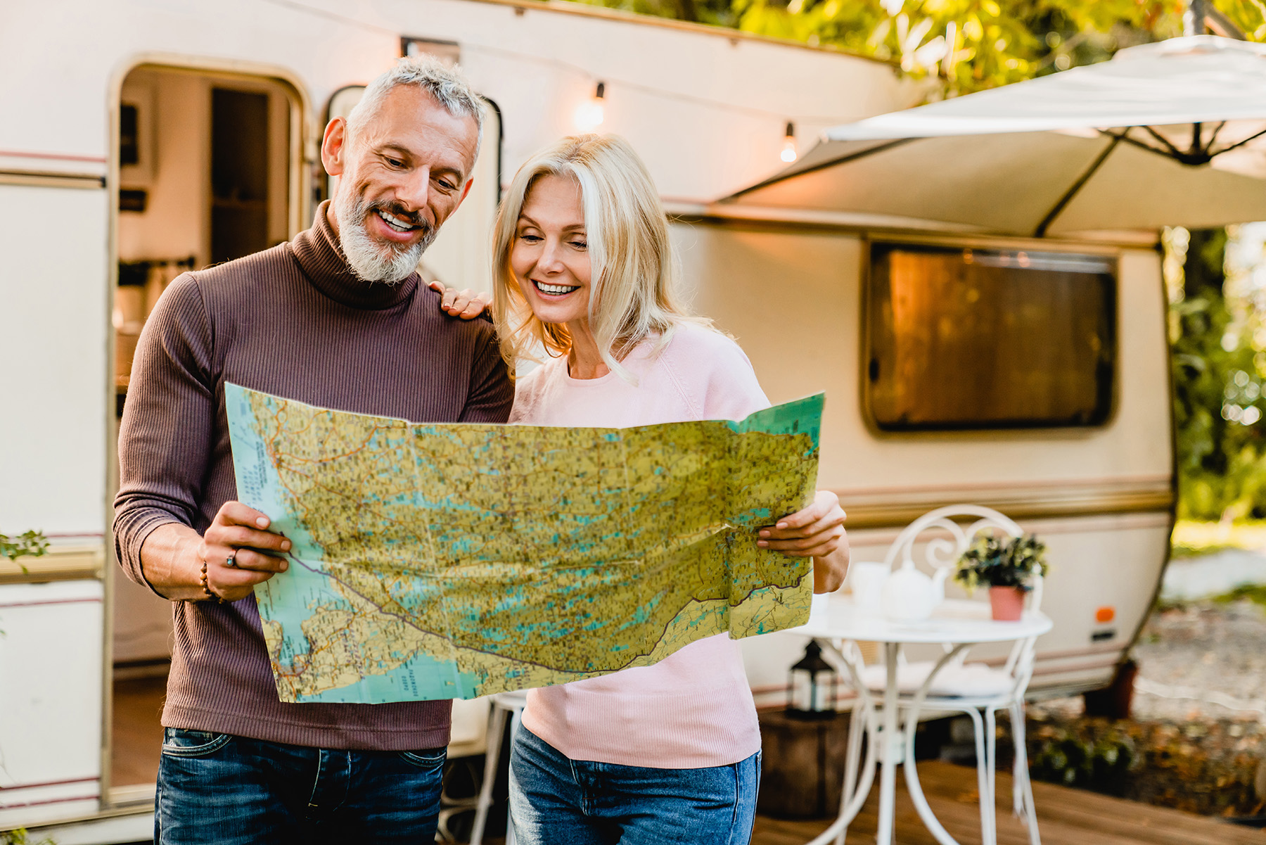 Senior homeowner planning to travel after selling their home